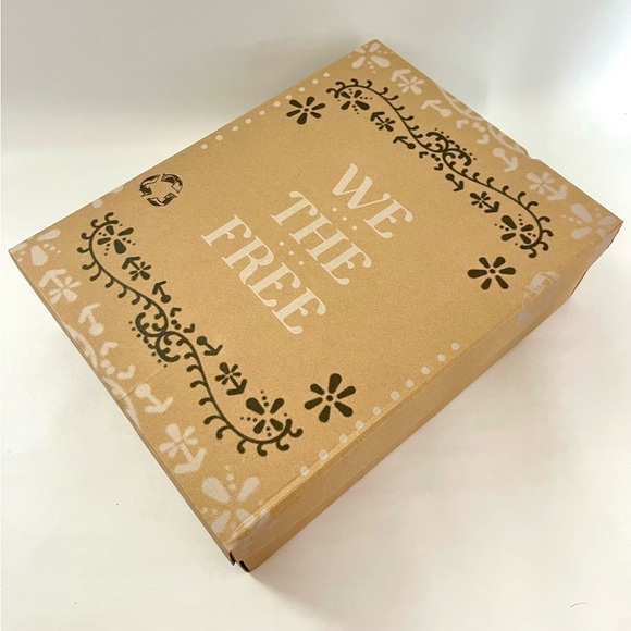 NIB Free People WTF Janey Engineer Boots in Silver Size 9 - Picture 9 of 12